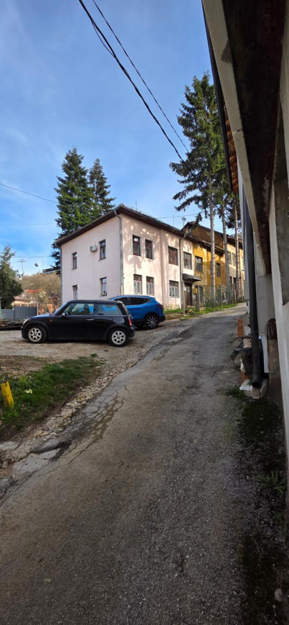 Live Bosnian Life Apartment *